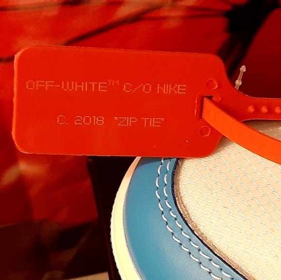 AIR JORDAN 1 OFF-WHITE UNC - Picture 9 of 16